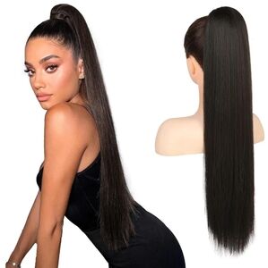 NWT-28in. Pony Tail Extension
